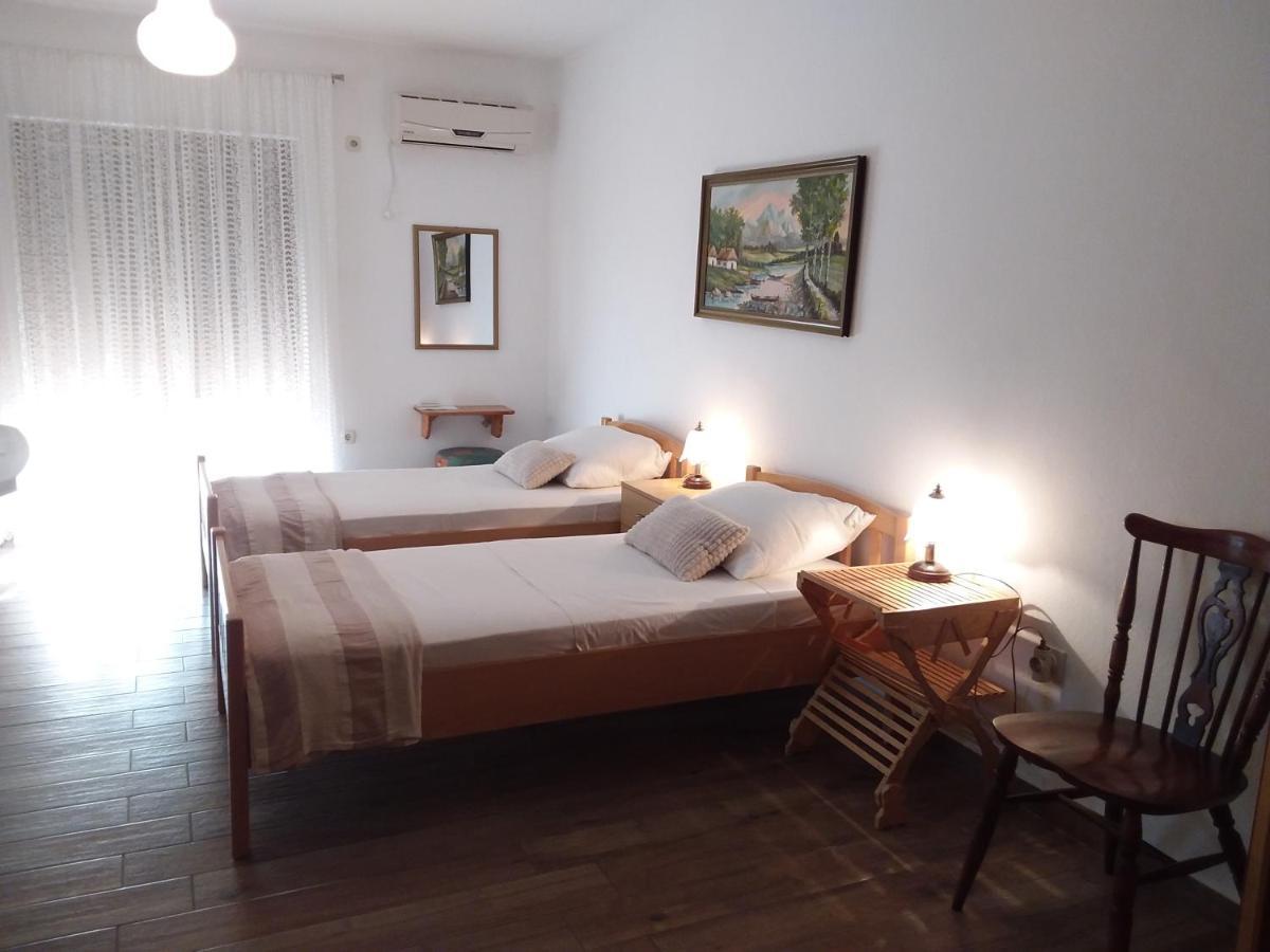 Apartman Tomo Pula Exteriör bild