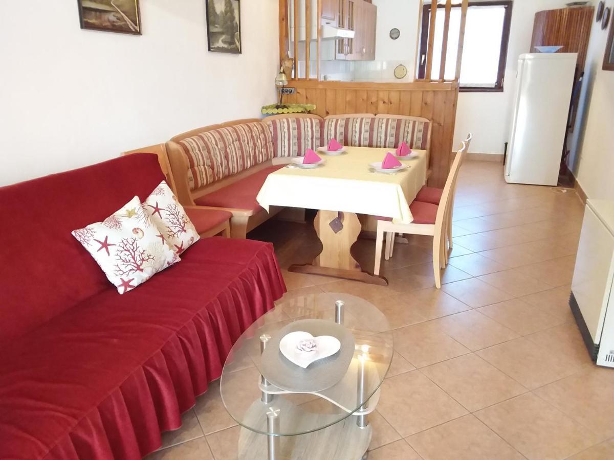Apartman Tomo Pula Exteriör bild