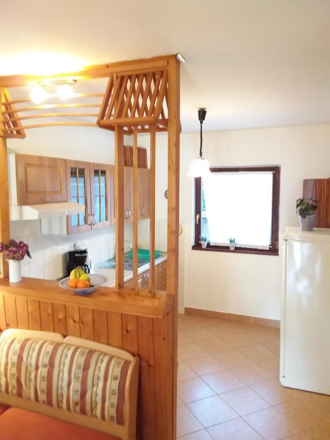 Apartman Tomo Pula Exteriör bild