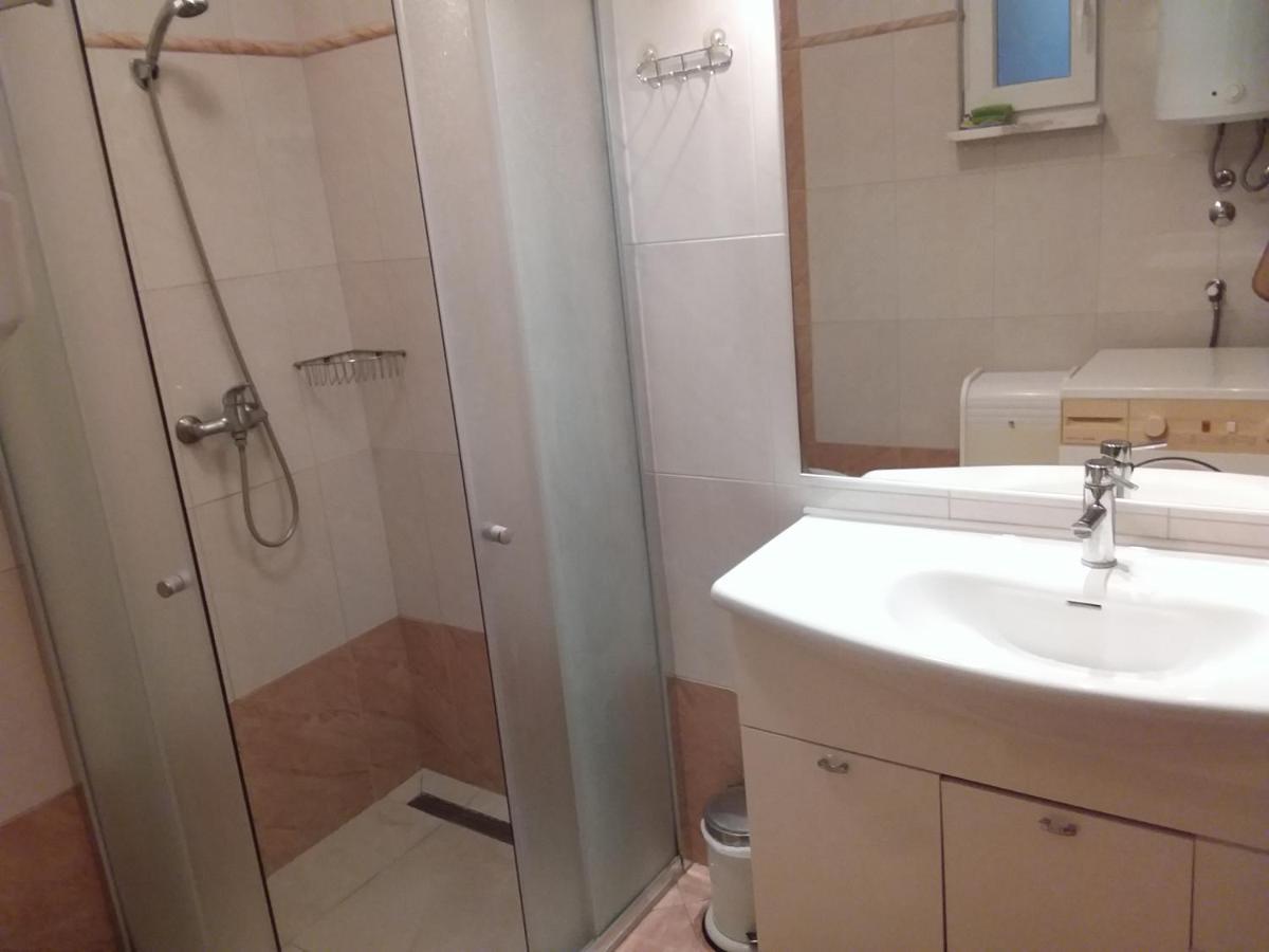 Apartman Tomo Pula Exteriör bild